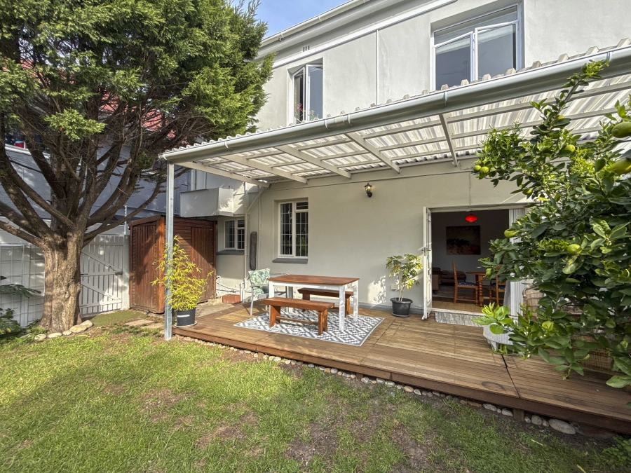 2 Bedroom Property for Sale in Claremont Western Cape